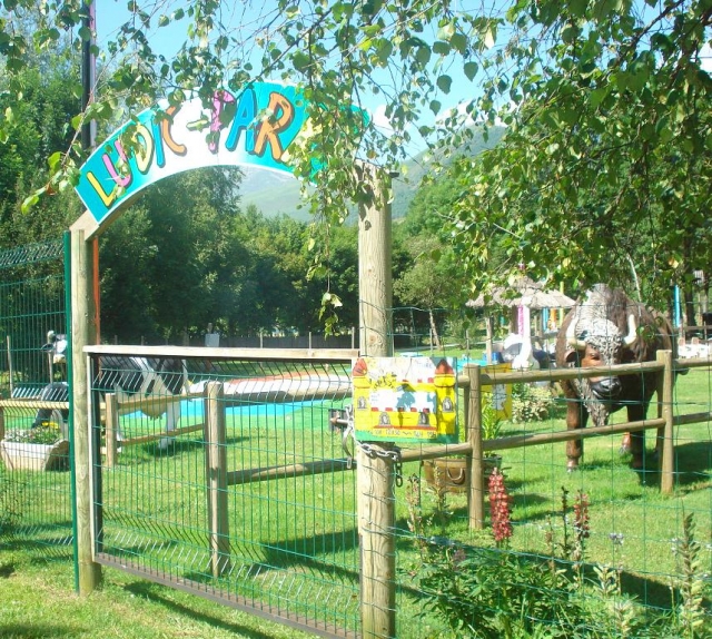  Parque e Jogos Infantis 